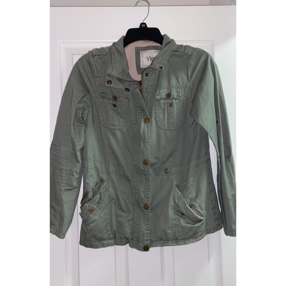 Cute little army green jacket size S